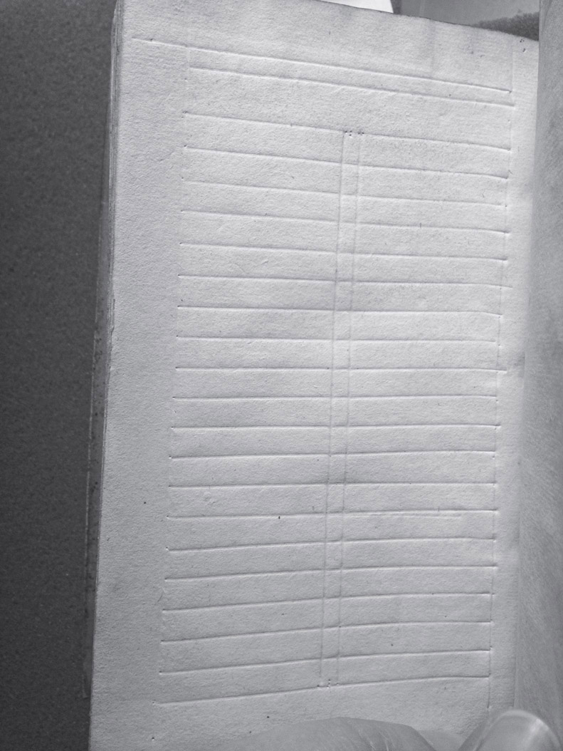 图36：亚历山大的希罗克勒斯《希罗克勒斯论毕达哥拉斯的金句，教导美德和有价值的生活》(1656)后页中用于编制索引的盲压痕，深入数页。