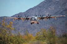 E-2D【美国国防部提供】